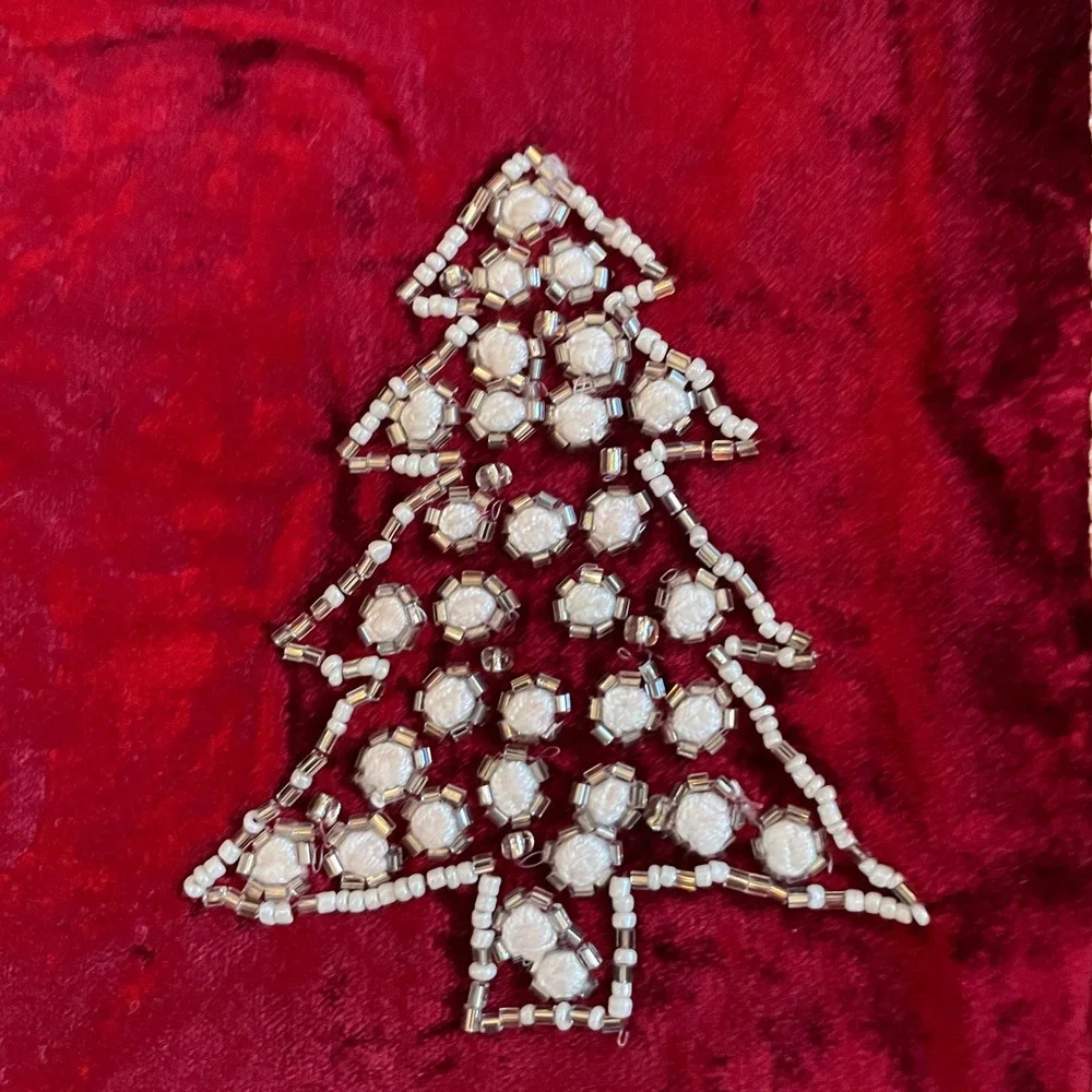Christian Siriano Christmas Red Velvet Velour Beaded Tree Placemat Set of 4 New
